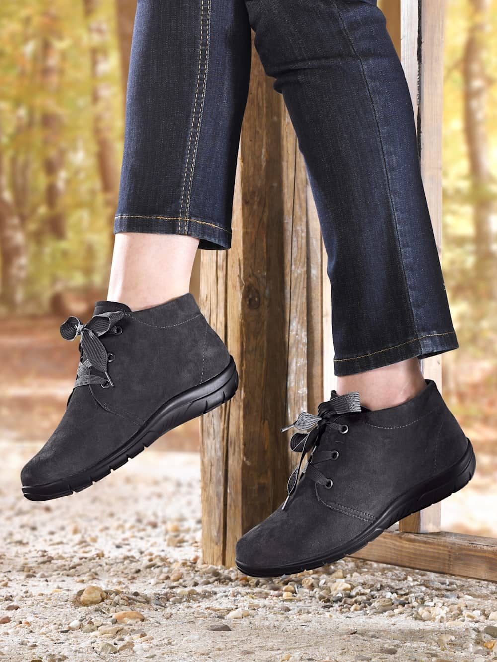 Vamos Schnurstiefelette aus weichem Leder - Grau